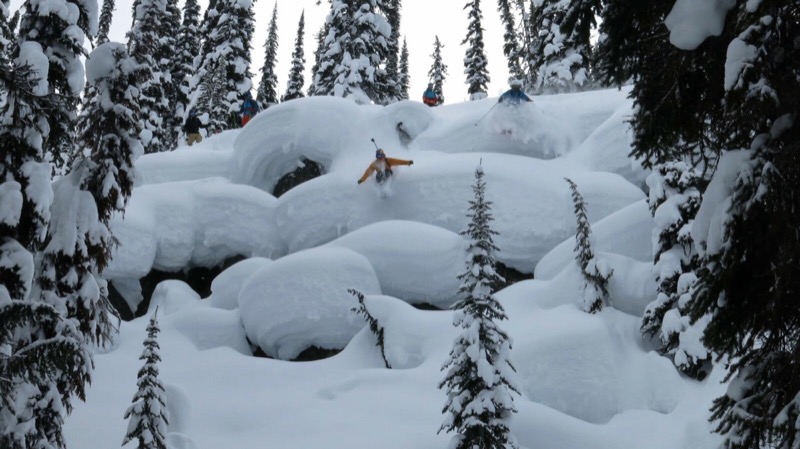 CMH Heli-Skiing
